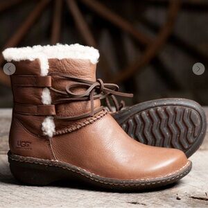 UGG Australia Caspia 1932 Leather Shearling Boots Size 8